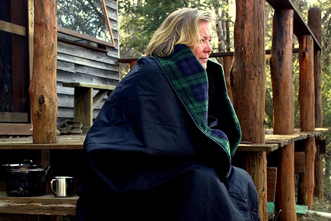DOWN UNDER OUTDOORS Large Waterproof Windproof Extra Thick 350 GSM Quilted Fleece, or Sherpa Stadium Blanket